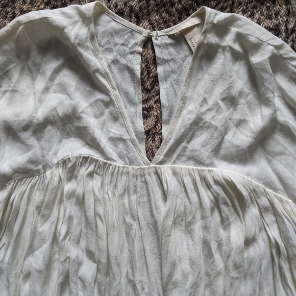 70s inspired bell sleeve dress - Picture 4 of 6